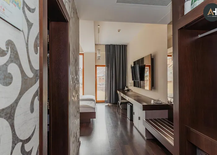 Ah Charlotte Center * Košice